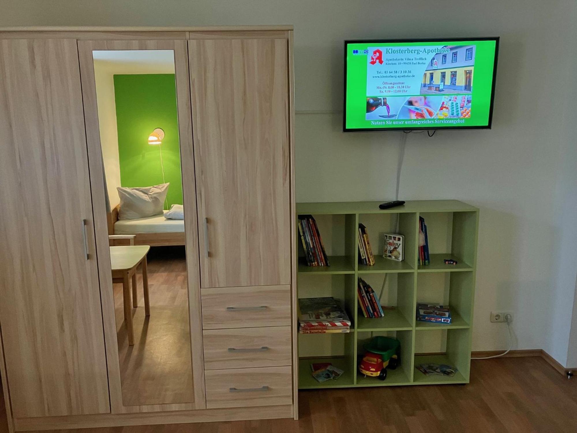 Ferienwohnung Morgensonne Am Kurpark Bad Berka - Parkplatz - Spielplatz - Wlan - 2 Schlafzimmer Eksteriør billede