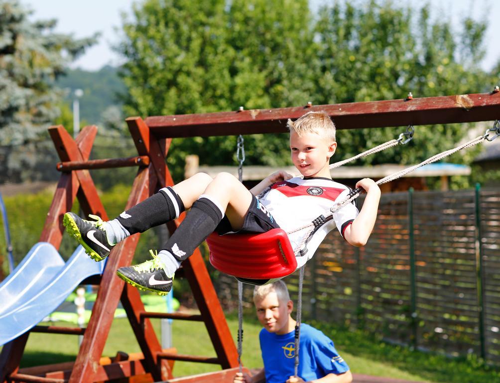 Ferienwohnung Morgensonne Am Kurpark Bad Berka - Parkplatz - Spielplatz - Wlan - 2 Schlafzimmer Værelse billede